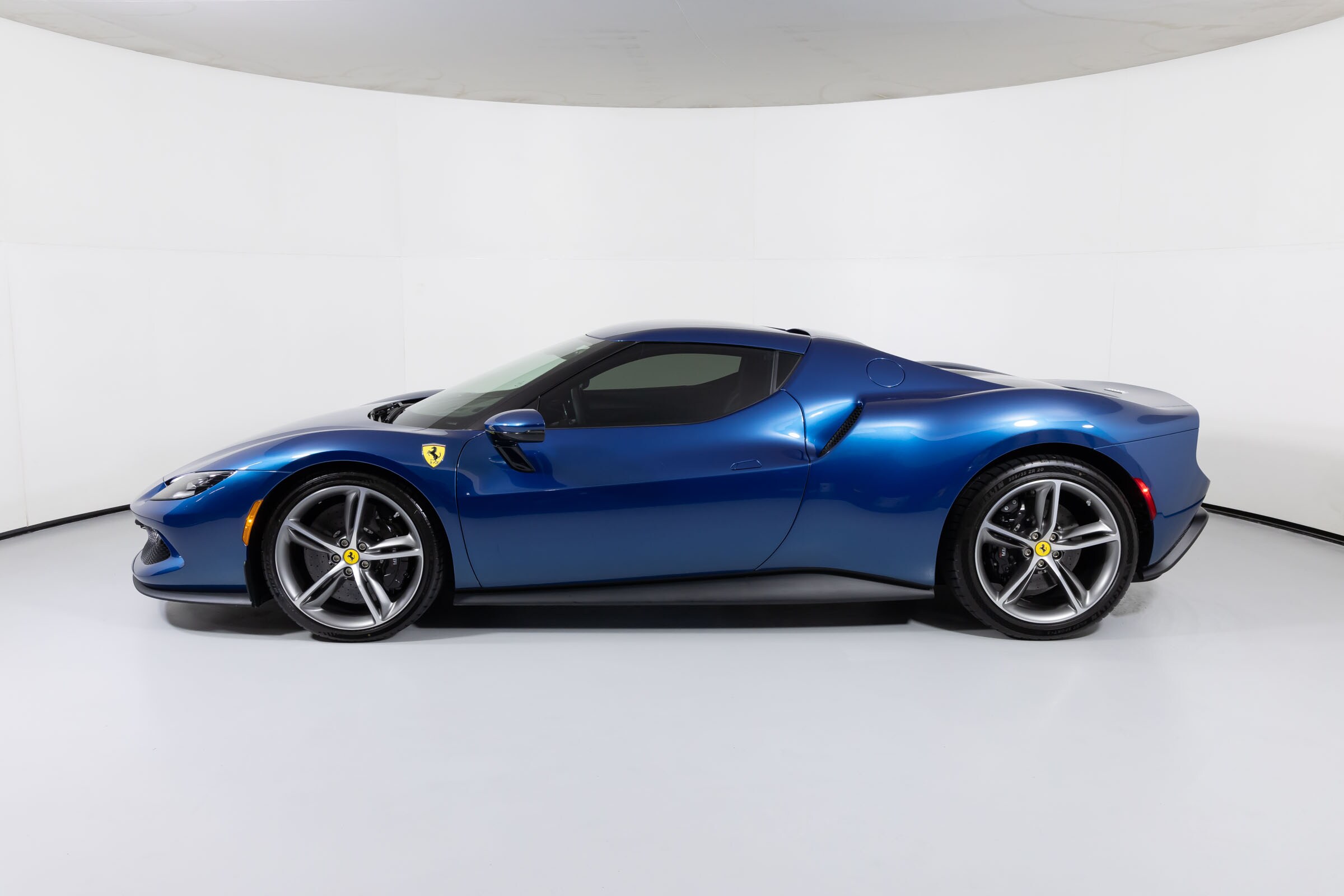 2023 Ferrari 296 GTB photo 2
