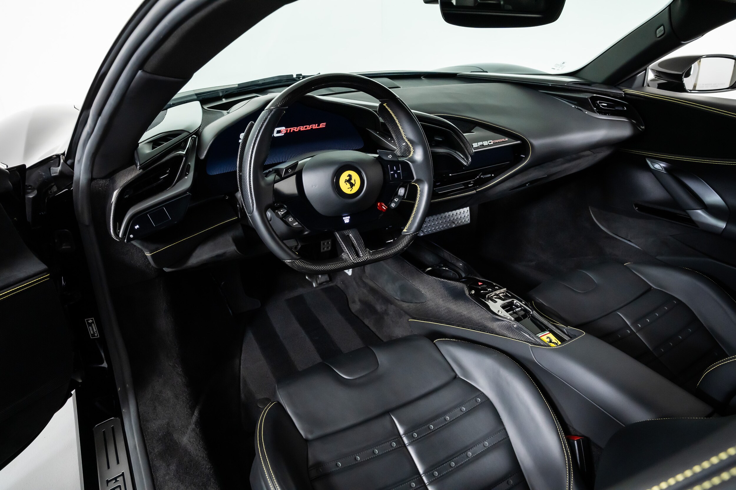 2022 Ferrari SF90 Stradale photo 4