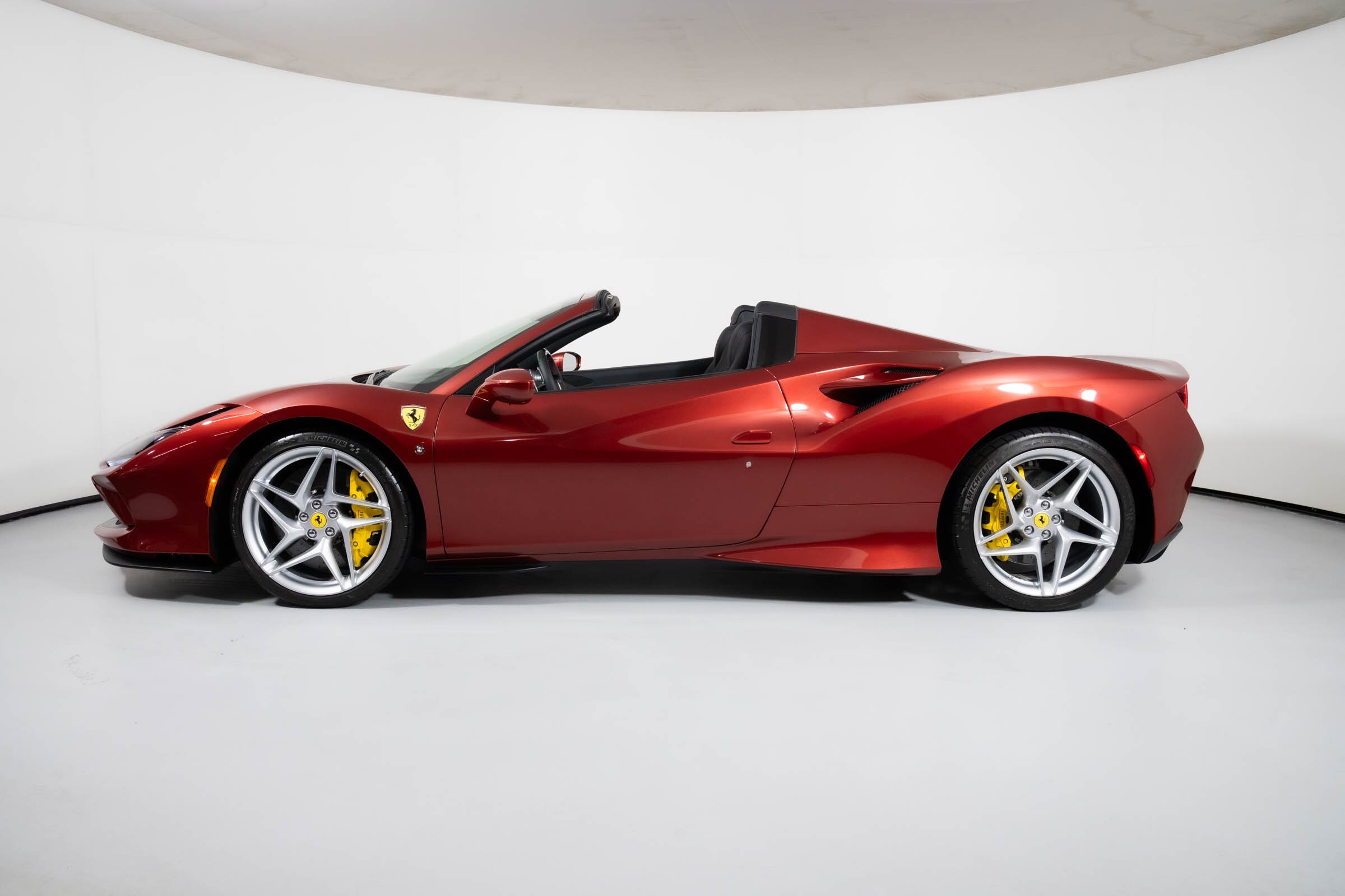 2023 Ferrari F8 Spider photo 3