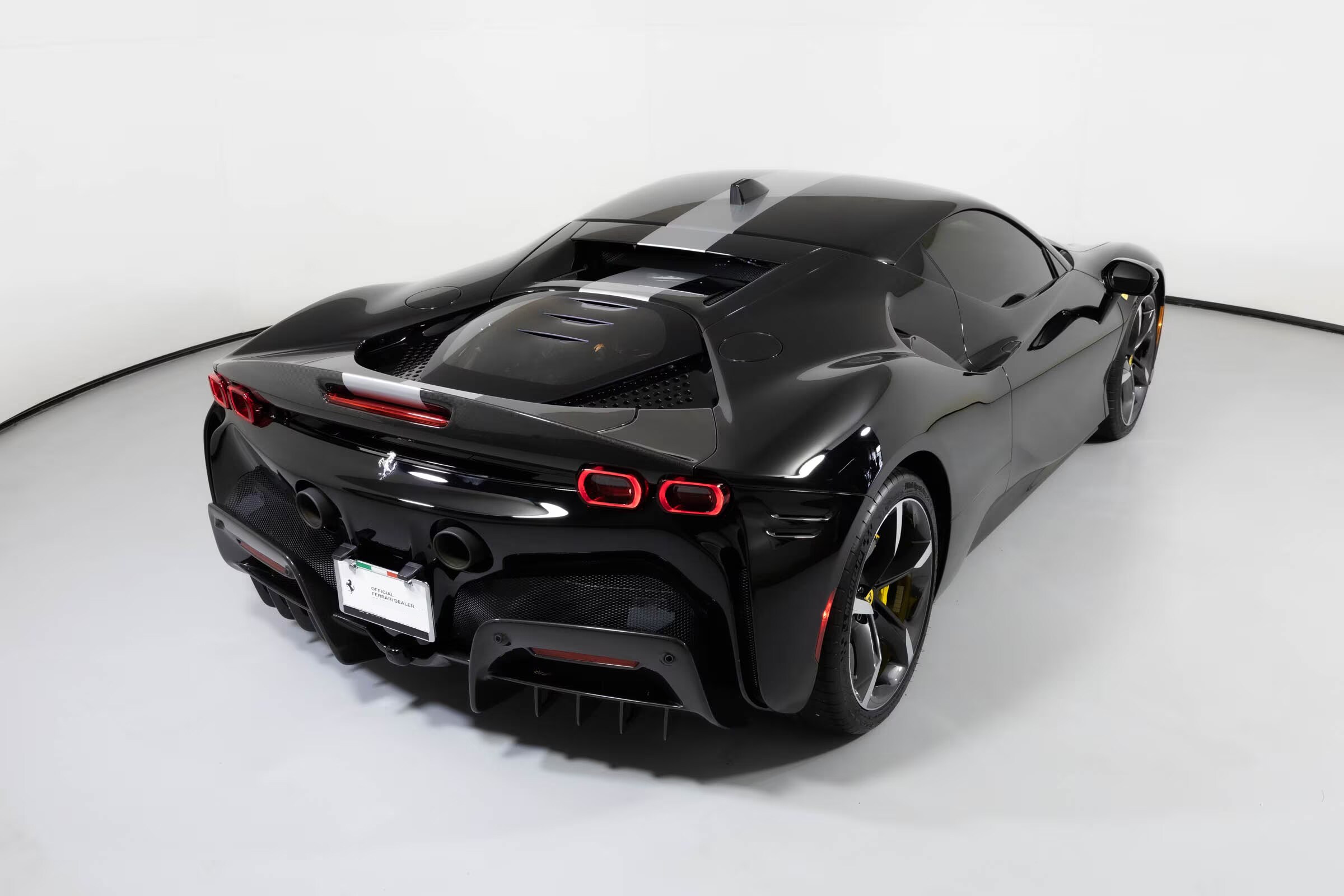 2021 Ferrari SF90 Stradale Assetto Fiorano photo 2
