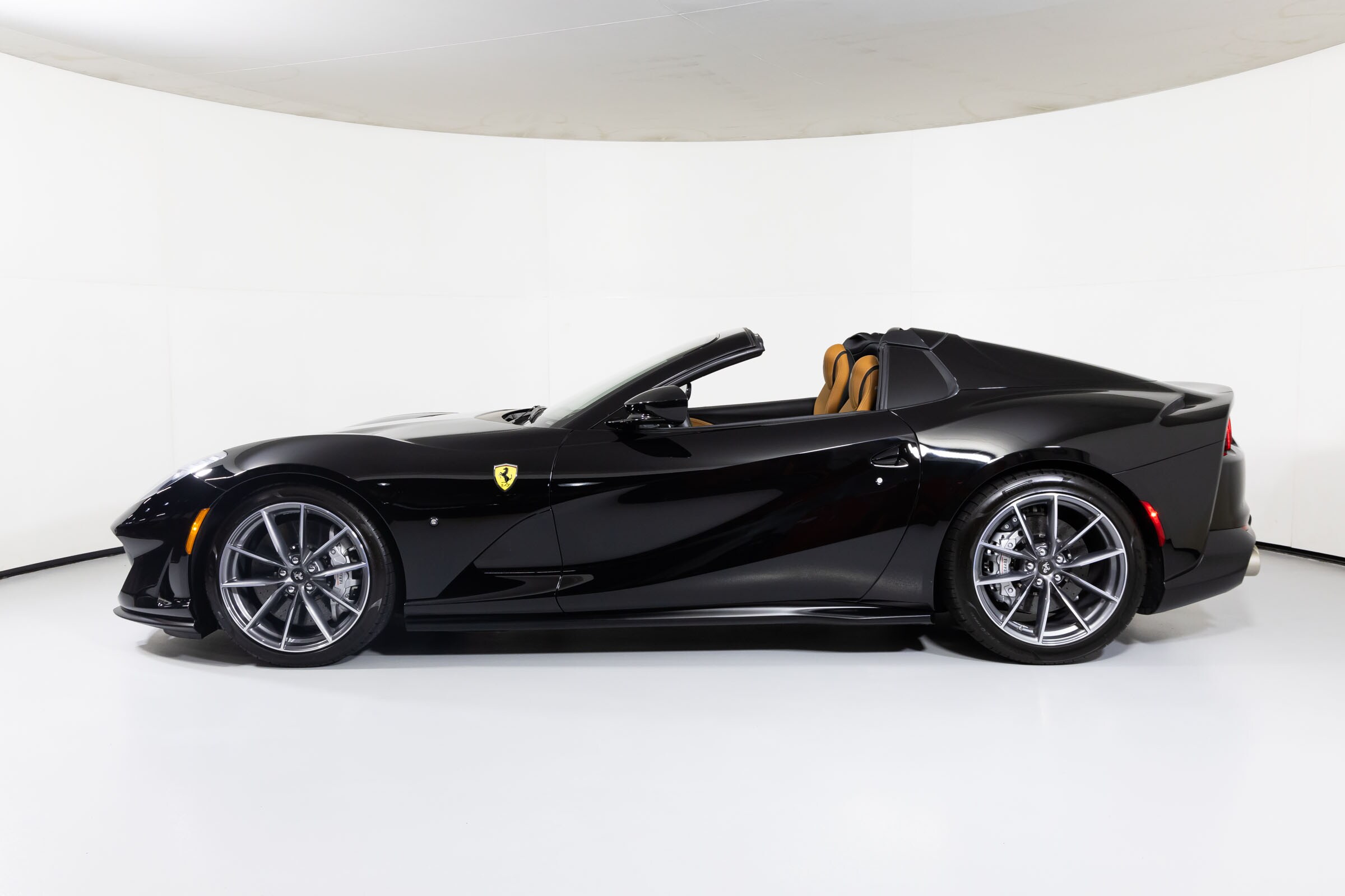 2022 Ferrari 812 GTS photo 3
