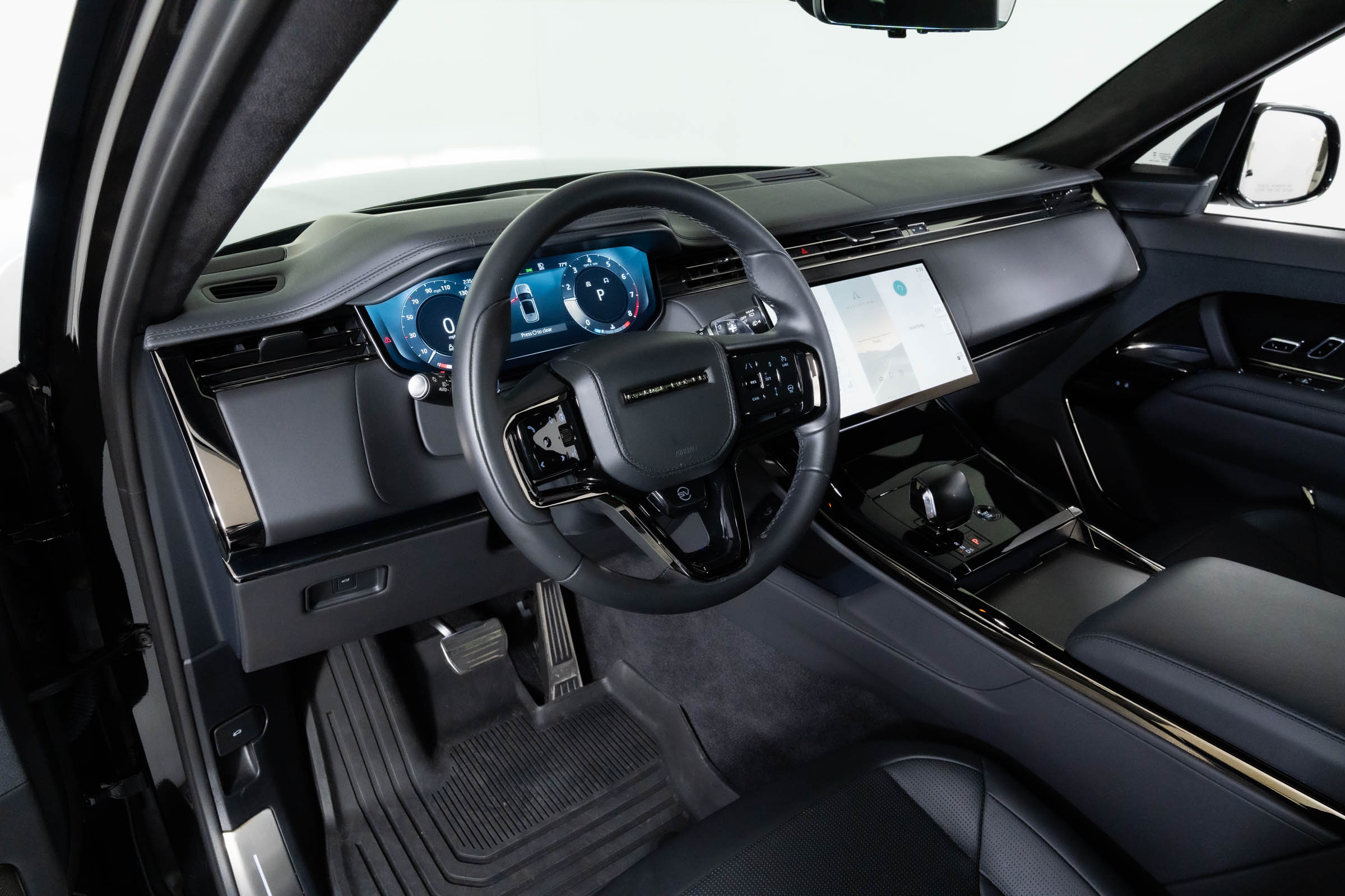 2024 Land Rover Range Rover Sport photo 3