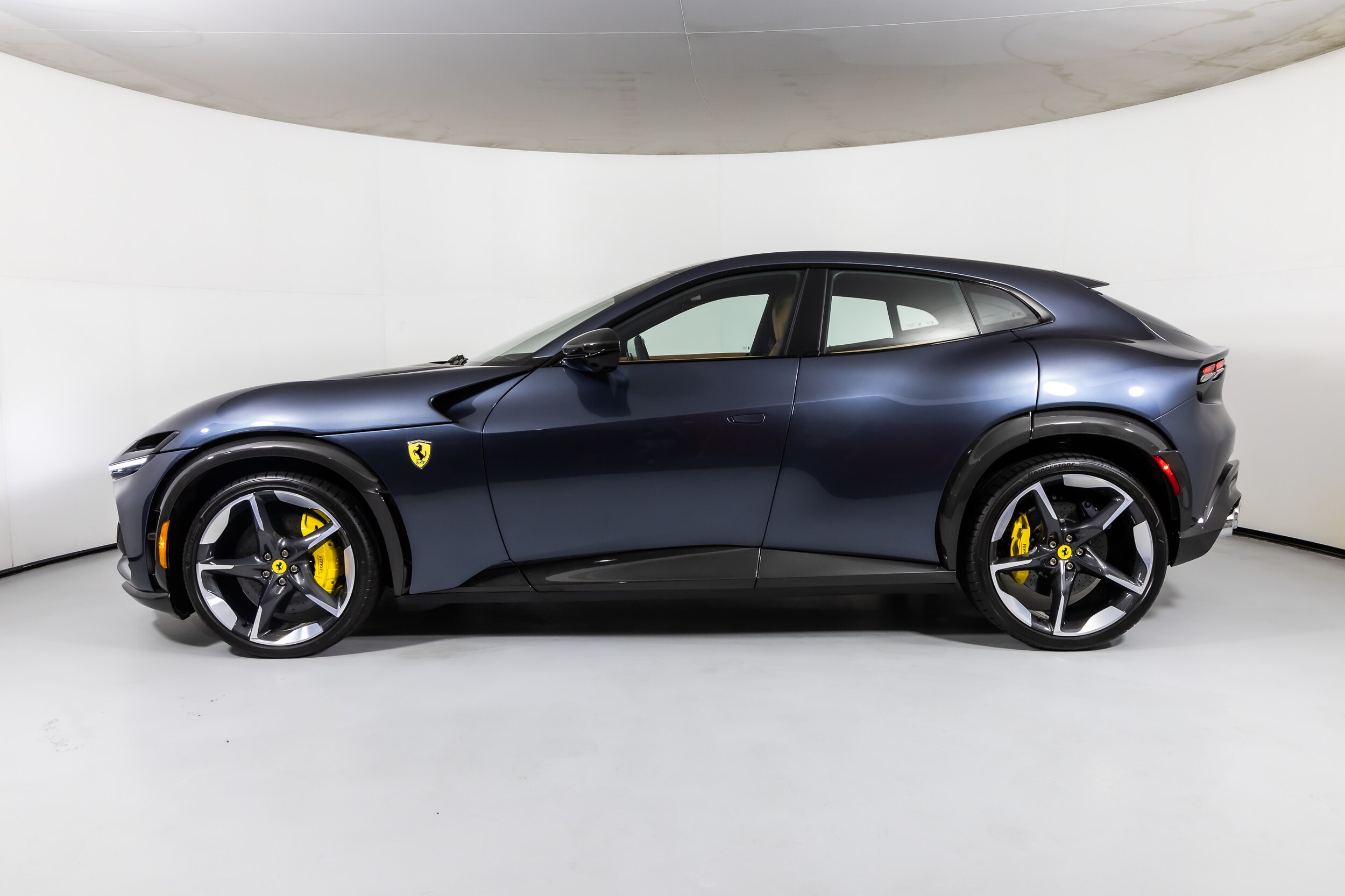 2025 Ferrari Purosangue photo 3