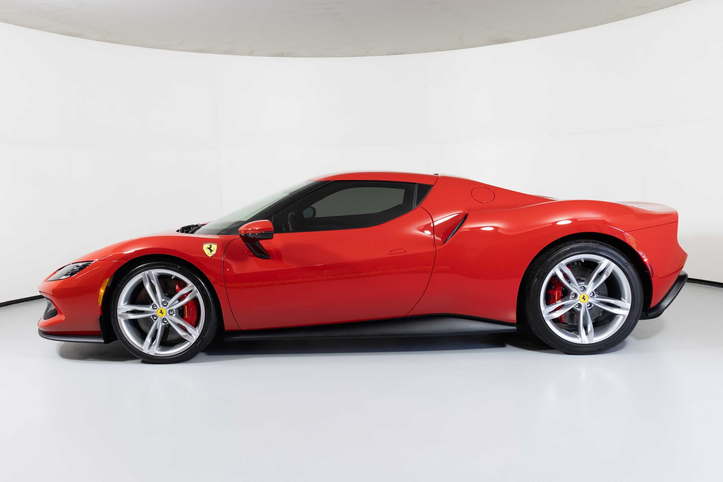 2024 Ferrari 296 GTB photo 3