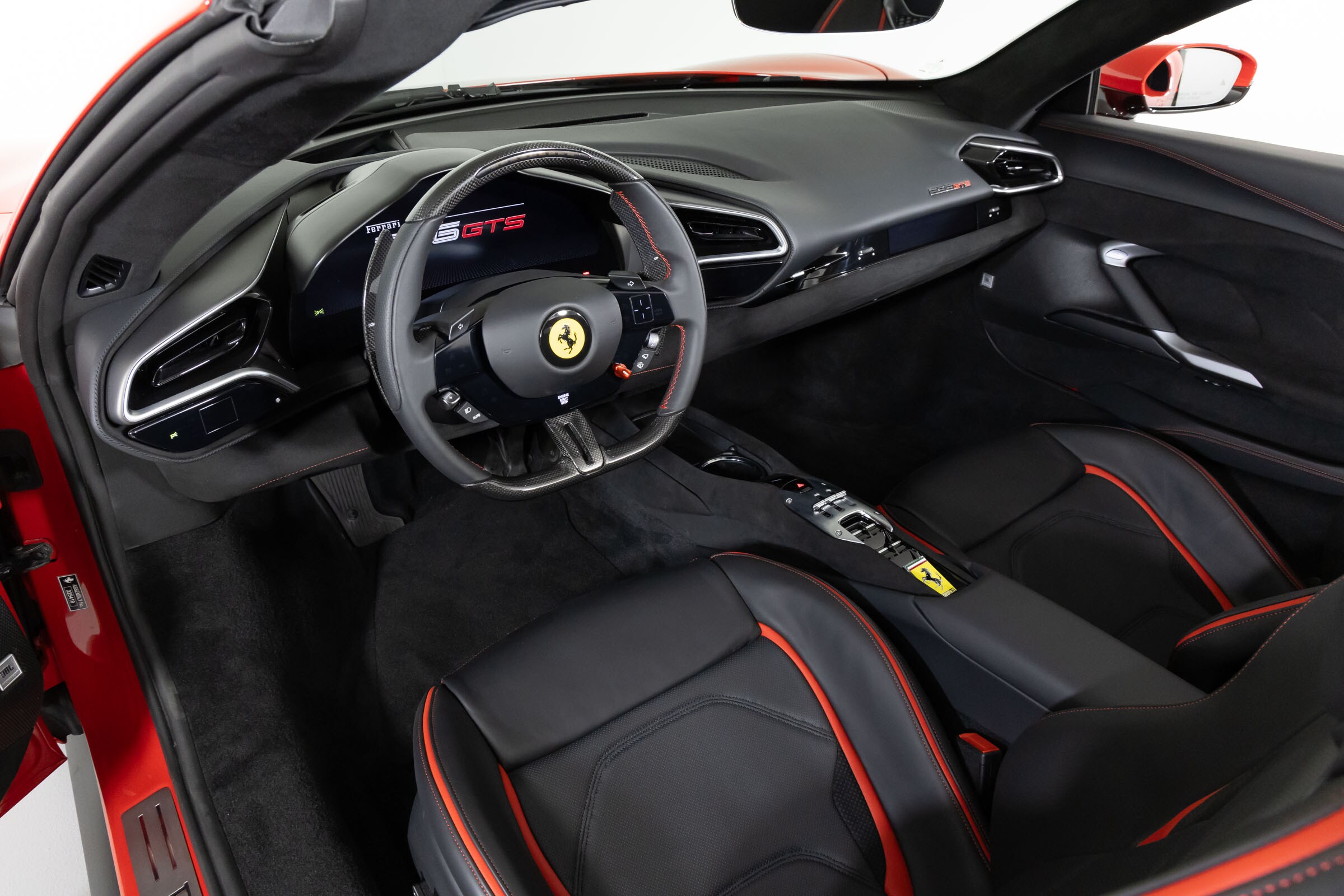 2024 Ferrari 296 GTS photo 4