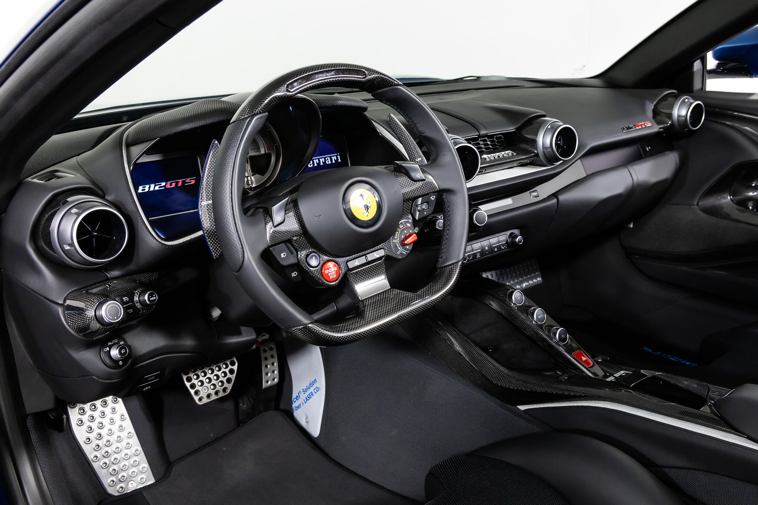 2023 Ferrari 812 GTS photo 4