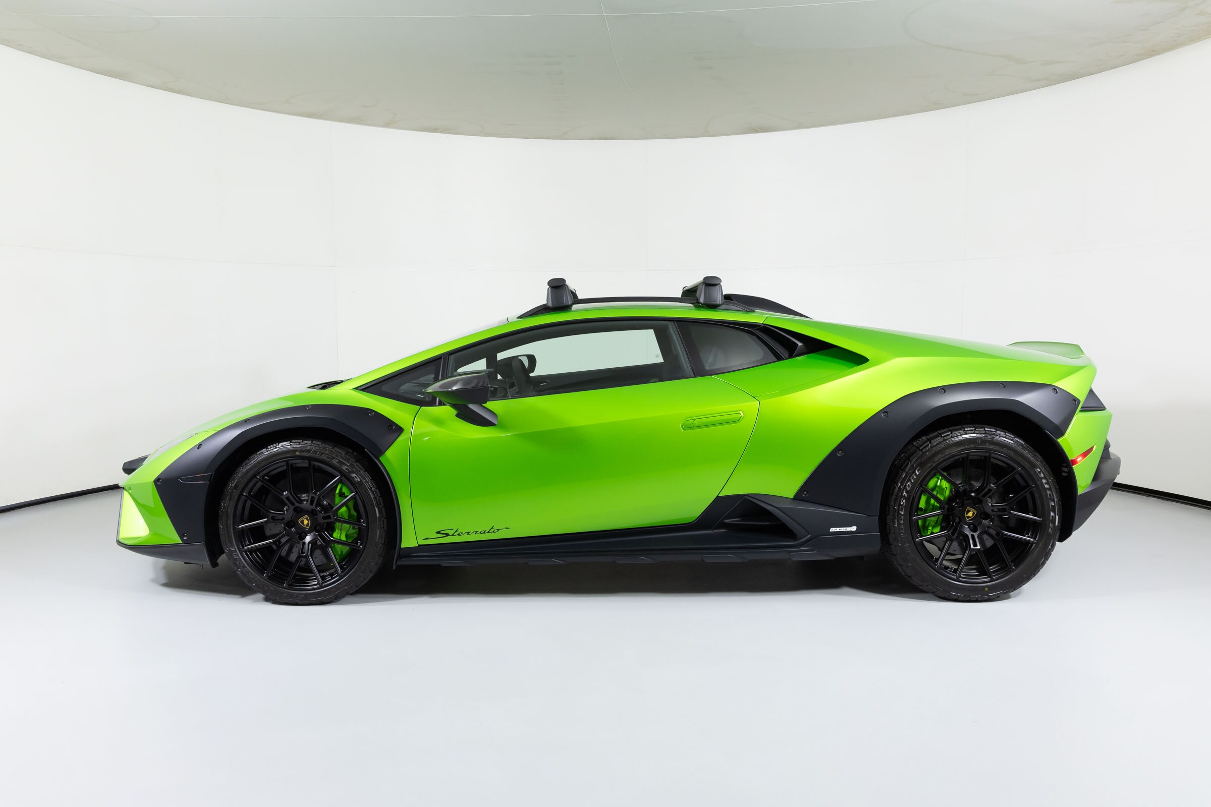 2024 Lamborghini Huracan Sterrato photo 3