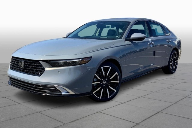 2023 Honda Accord Hybrid Touring's photo