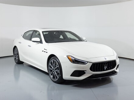 2023 Maserati Ghibli Modena Sedan