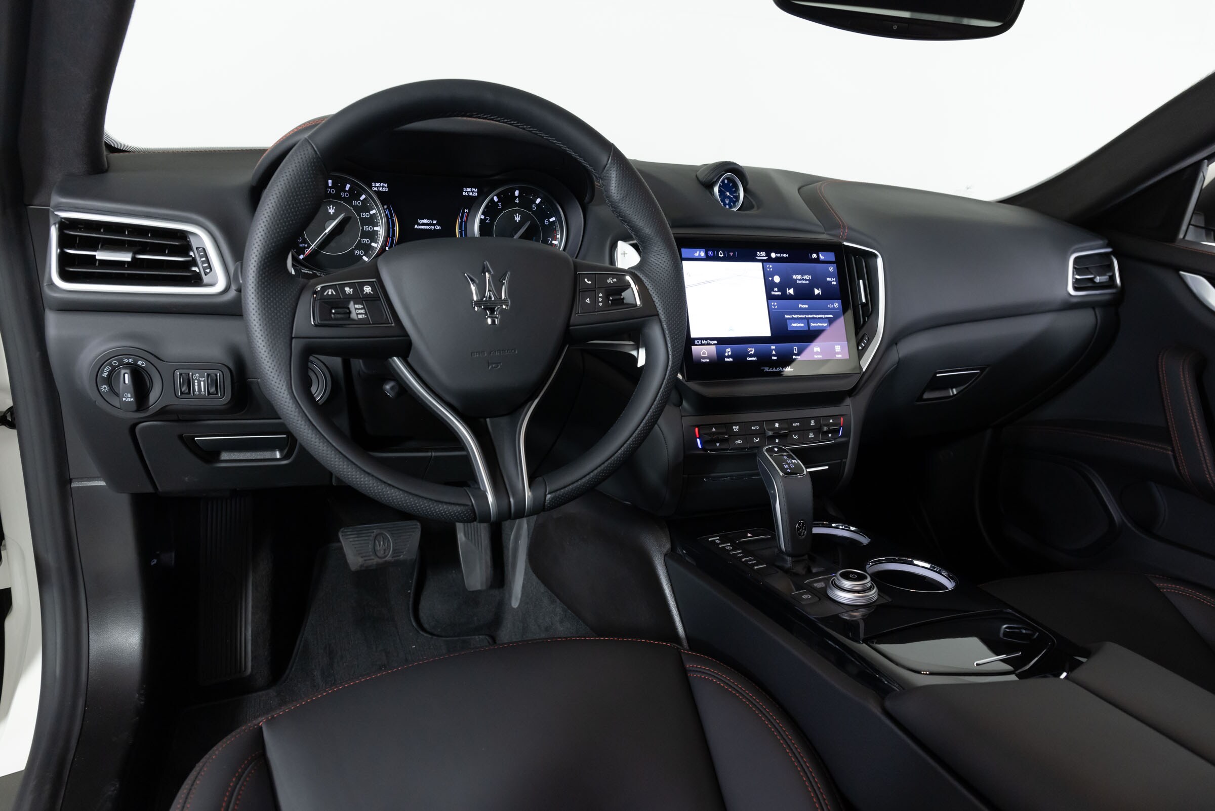 2023 Maserati Ghibli Modena photo 3