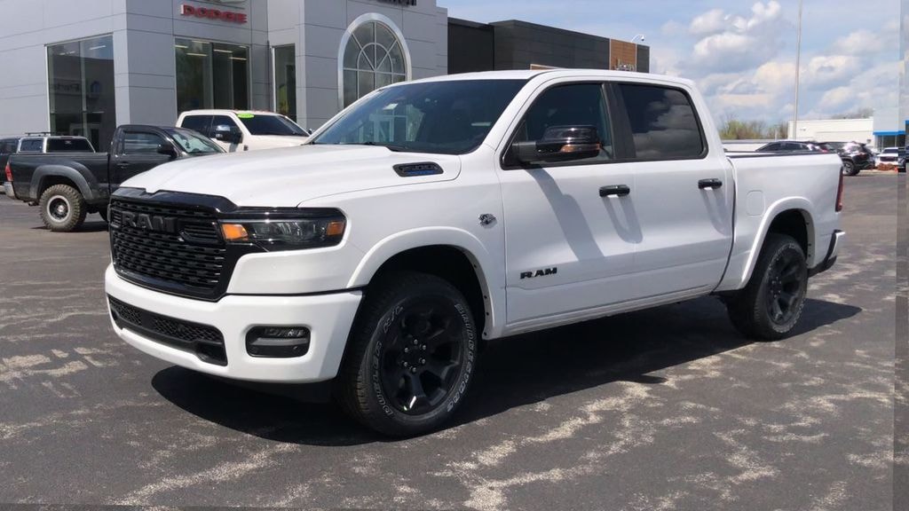 New 2026 Ram 1500 BIG HORN CREW CAB 4X4 5'7 BOX Pickup