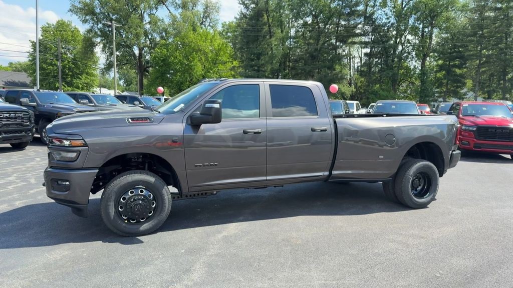 New 2026 Ram 3500 BIG HORN CREW CAB 4X4 8' BOX Pickup