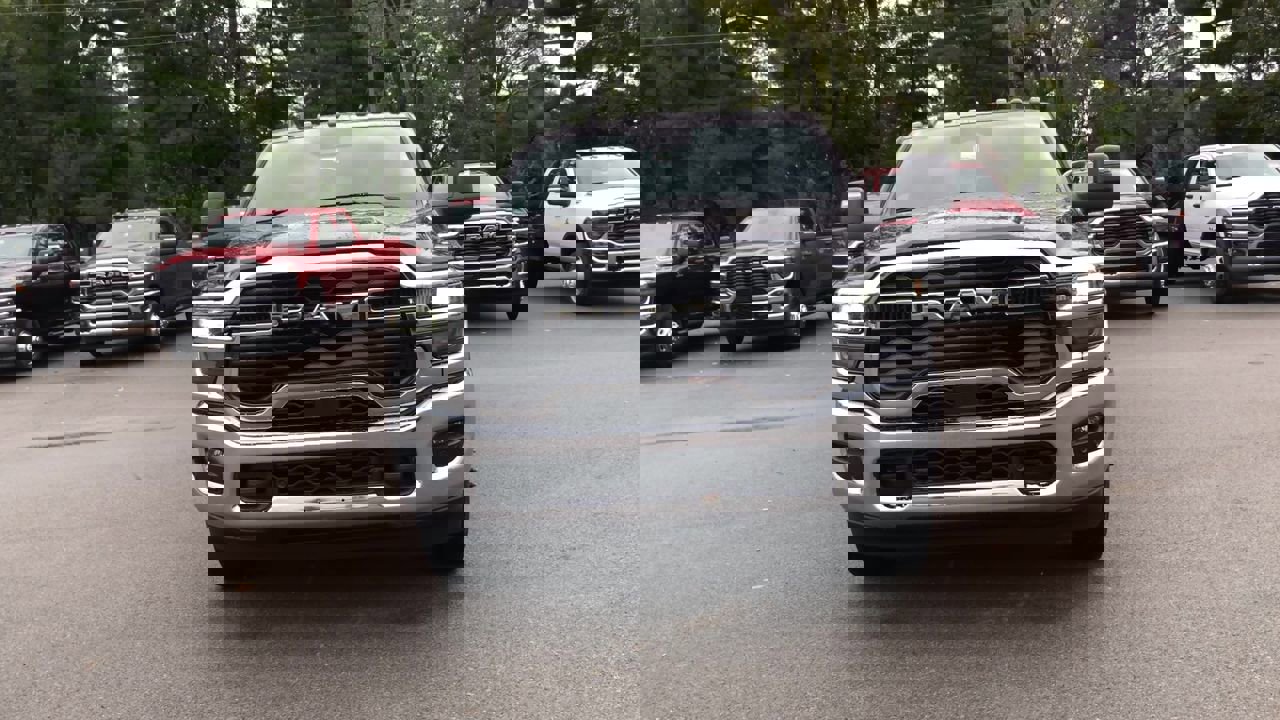 2026 Ram 3500 Tradesman photo 3
