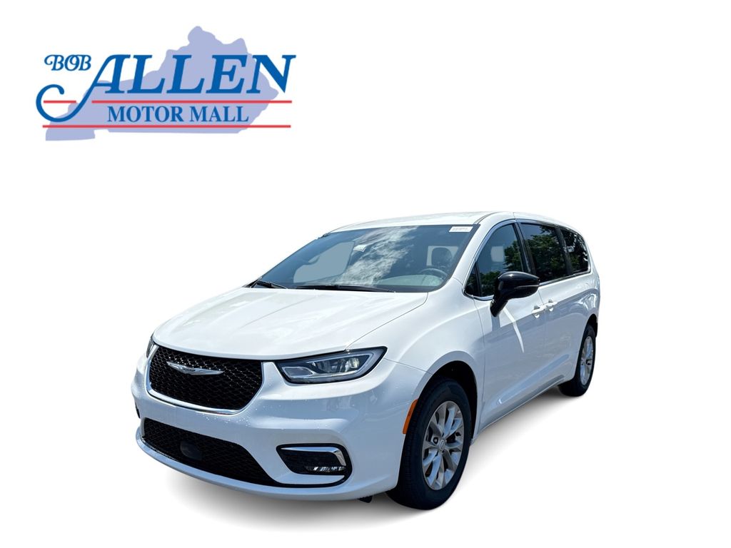 2026 Chrysler Pacifica Select AWD's photo
