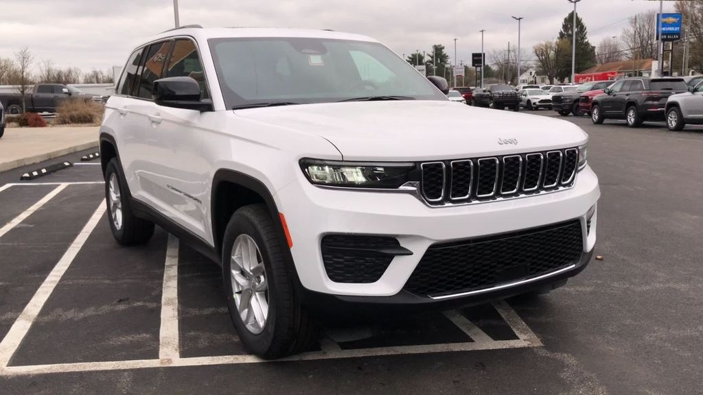 New 2026 Jeep Grand Cherokee LAREDO X 4X4 Sport Utility