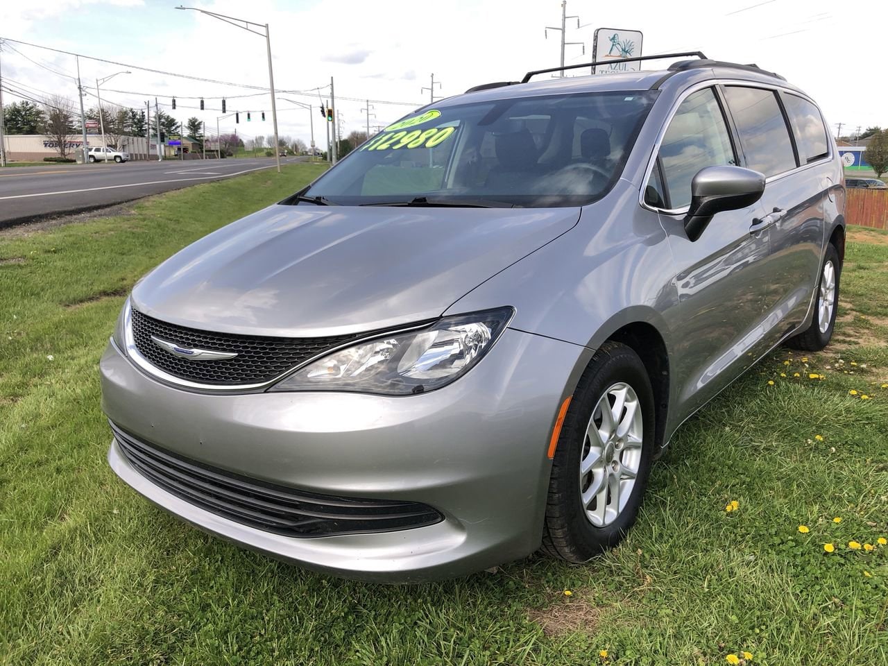 2020 Chrysler Voyager