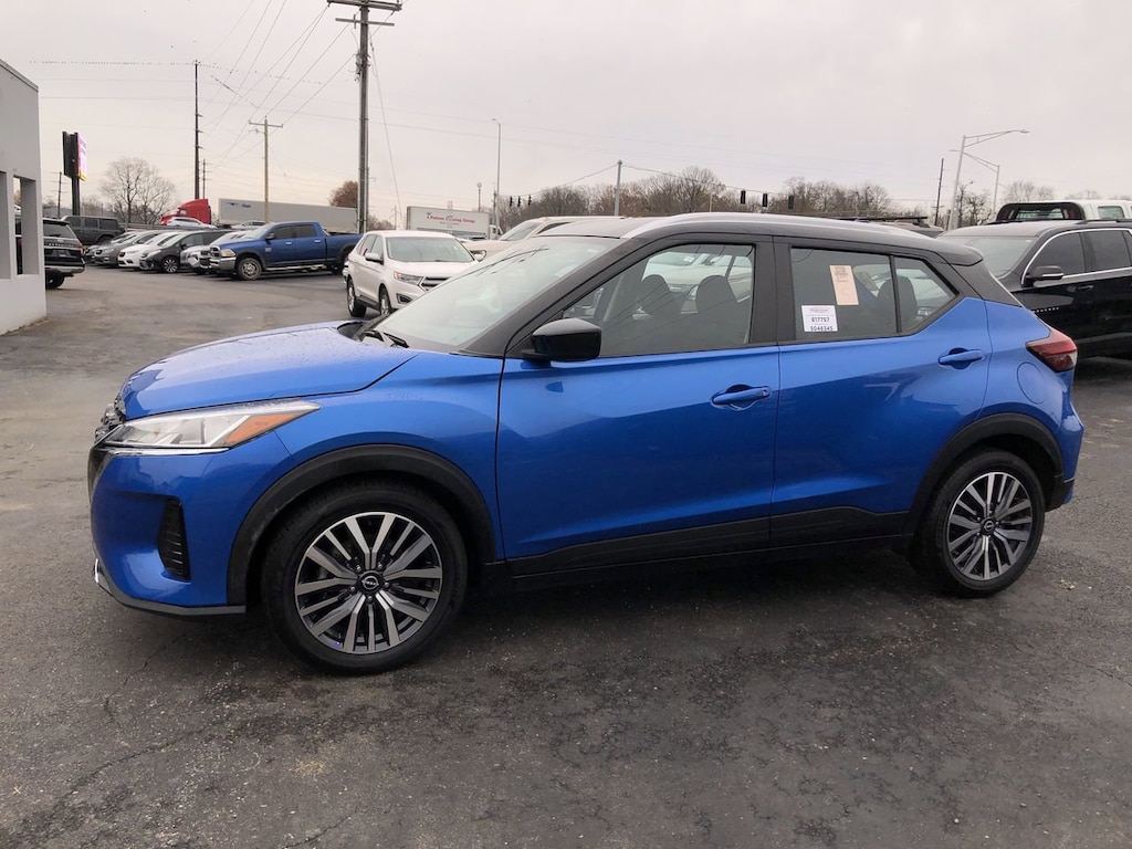 Used 2023 Nissan Kicks SUV