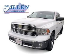 2017 Ram 1500 SLT Truck