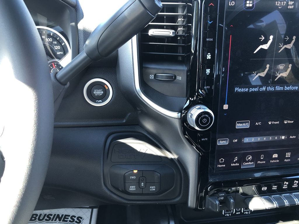 2026 RAM 2500 Big Horn - Photo 18