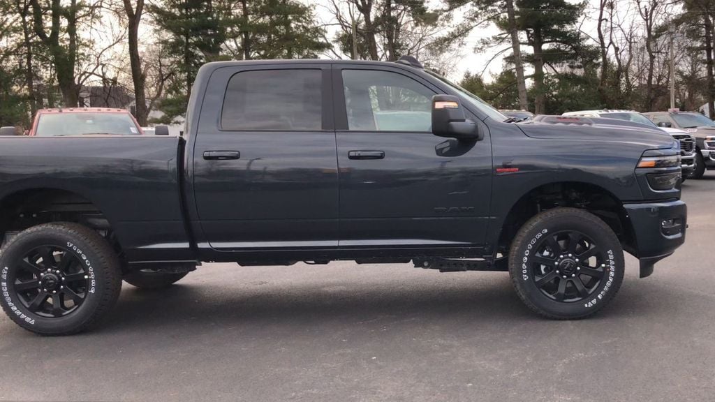 2026 RAM 2500 Laramie - Photo 9