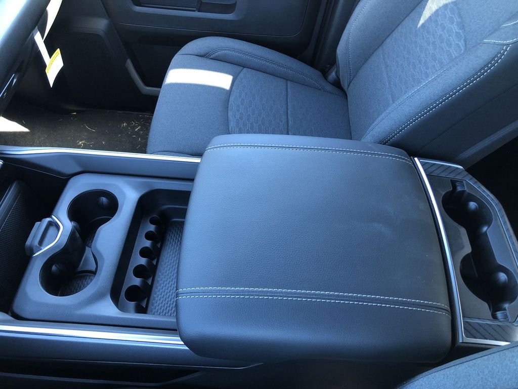 2026 RAM 2500 Big Horn - Photo 25