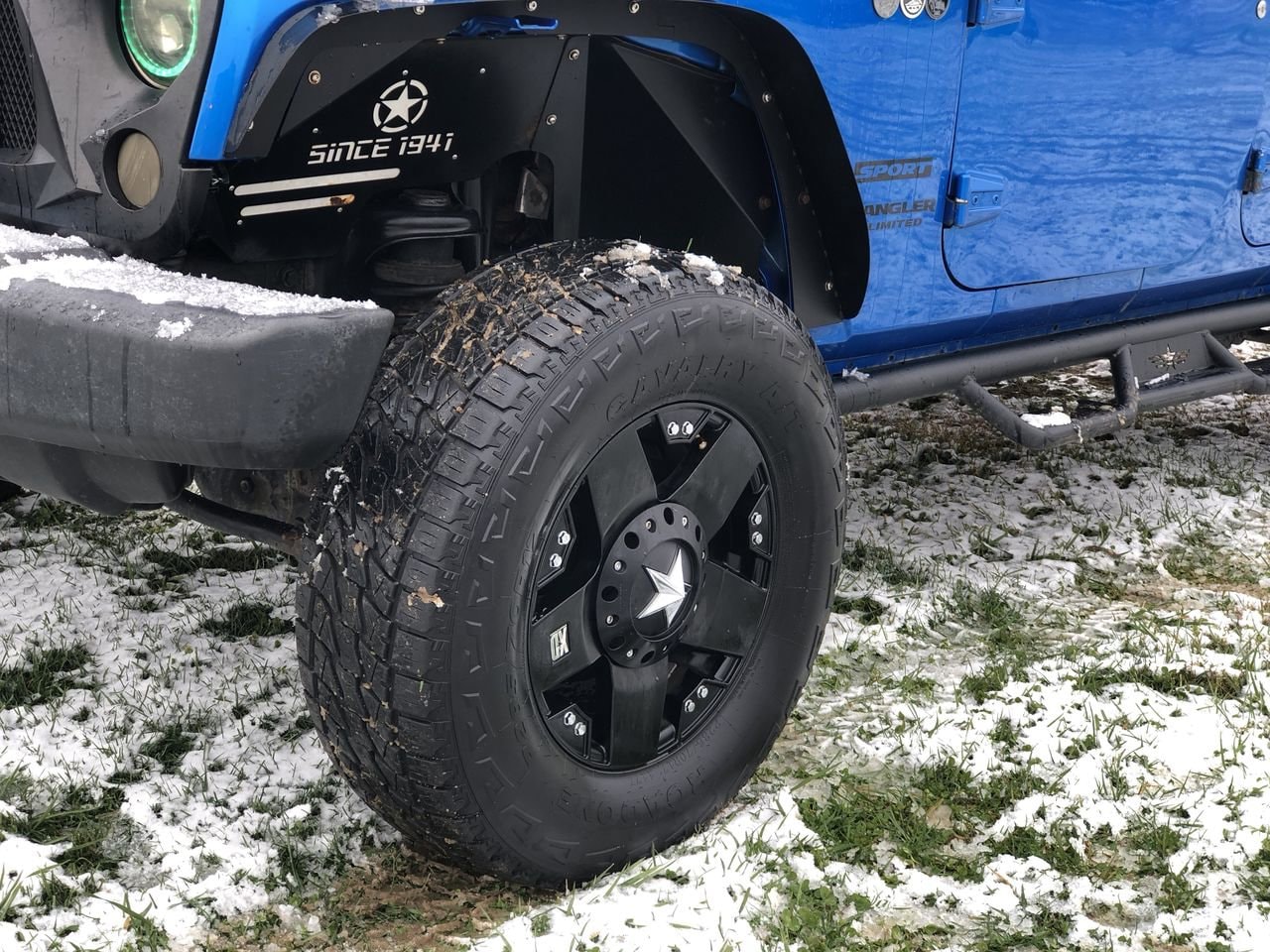 Used 2015 Jeep Wrangler Unlimited Sport with VIN 1C4BJWDG9FL721571 for sale in Danville, KY