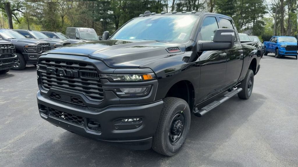 New 2026 Ram 2500 TRADESMAN CREW CAB 4X4 6'4 BOX Pickup