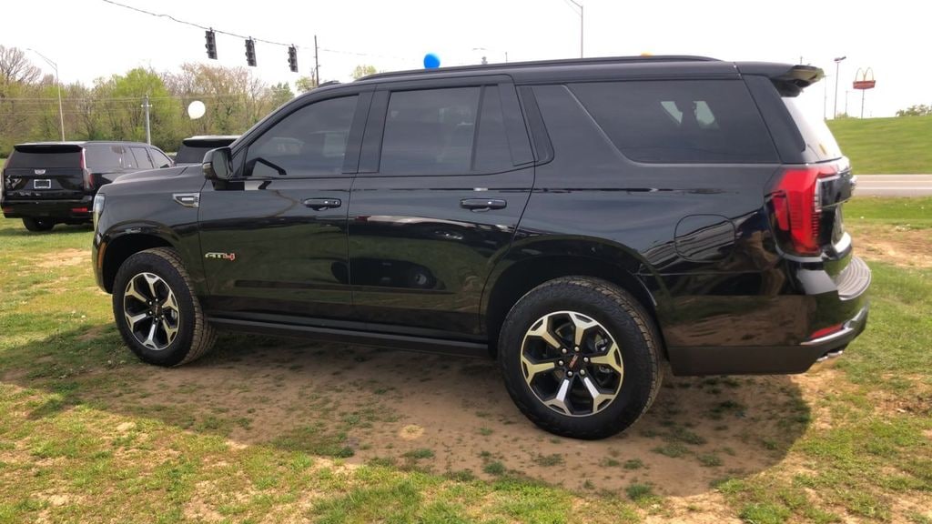 Used 2025 GMC Yukon AT4 SUV