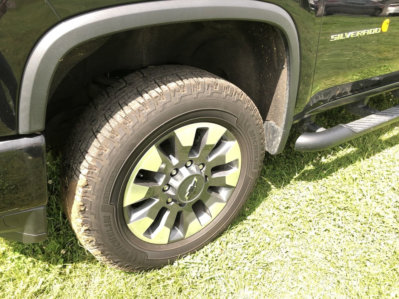 Used 2021 Chevrolet Silverado 2500HD LTZ with VIN 1GC4YPE72MF130972 for sale in Danville, KY