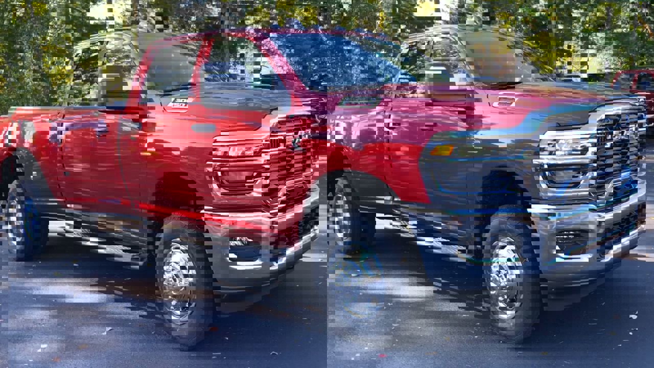 2026 Ram 3500 Tradesman photo 2