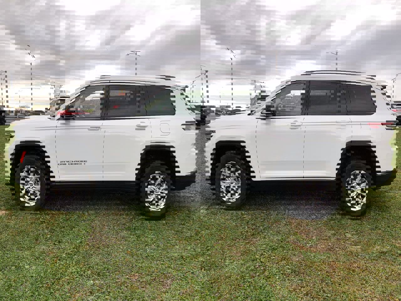 2022 Jeep Grand Cherokee Limited photo 3