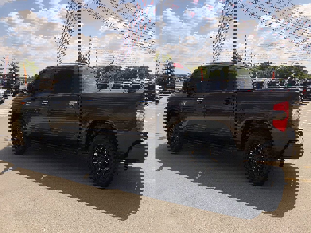 2021 Toyota Tundra Platinum Grade photo 3