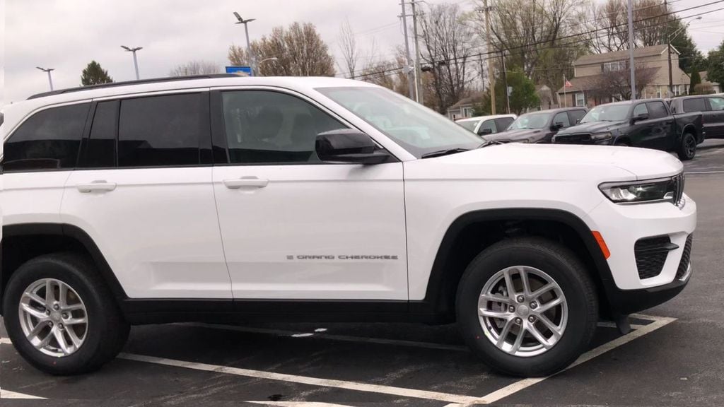 New 2026 Jeep Grand Cherokee LAREDO X 4X4 Sport Utility