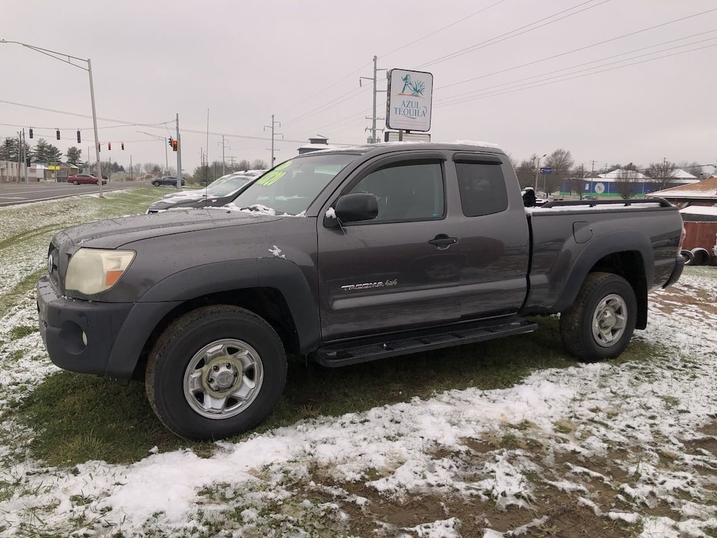 Used 2011 Toyota Tacoma Acccab Truck