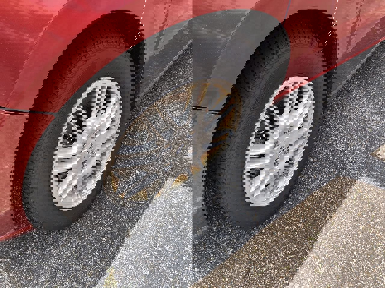 Used 2011 Ford Focus SE with VIN 1FAHP3FN0BW162509 for sale in Danville, KY