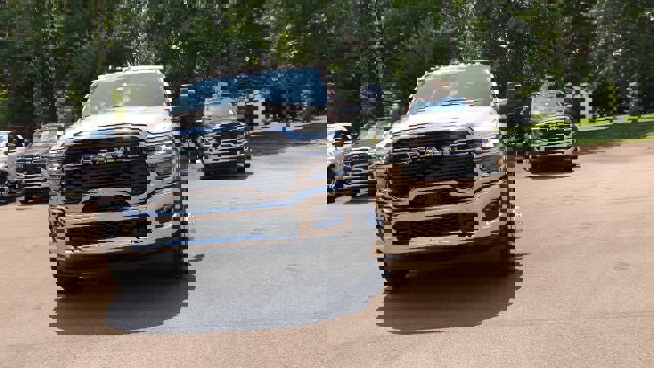 2025 Ram 4500 photo 3