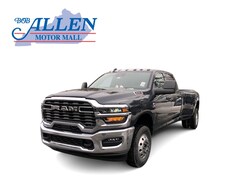 2026 Ram 3500 TRADESMAN CREW CAB 4X4 8' BOX Pickup