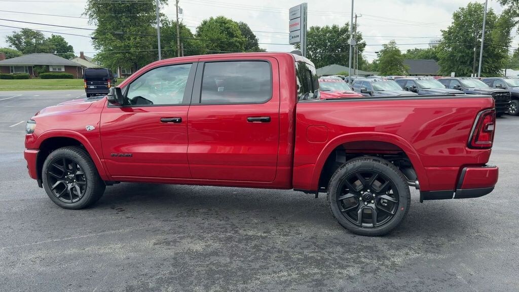 New 2026 Ram 1500 LARAMIE CREW CAB 4X4 5'7 BOX Pickup