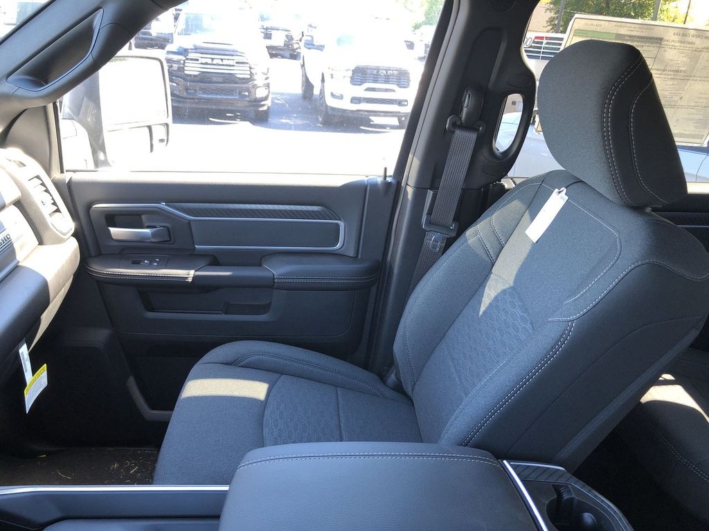 2026 RAM 2500 Big Horn - Photo 31