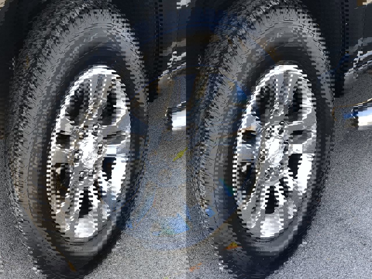 Used 2014 Chevrolet Silverado 1500 LT with VIN 1GCVCREC9EZ188573 for sale in Danville, KY