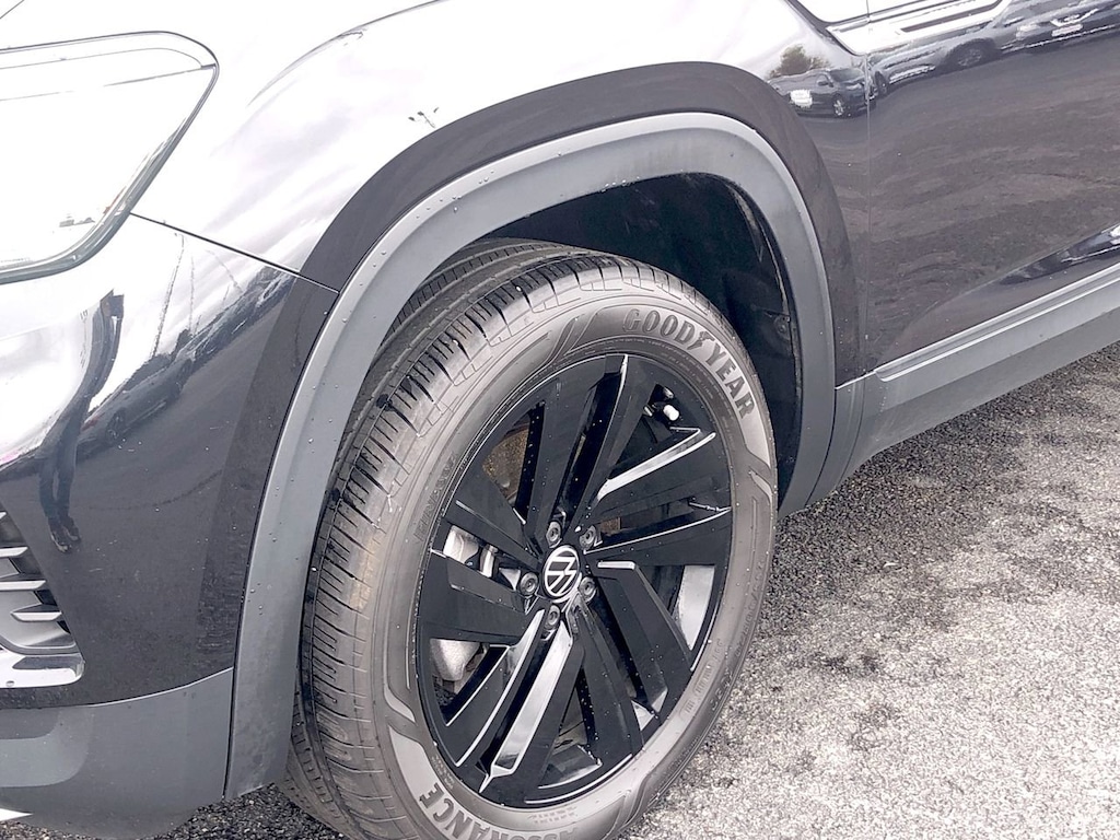 Used 2022 Volkswagen Atlas Cross Sport SE SUV