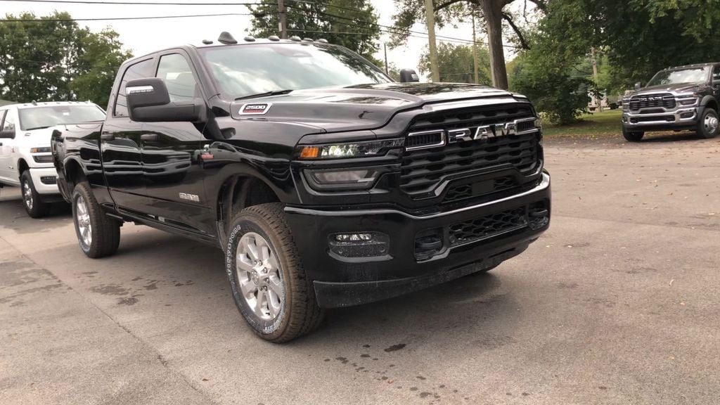 New 2026 Ram 2500 BIG HORN CREW CAB 4X4 6'4 BOX Pickup