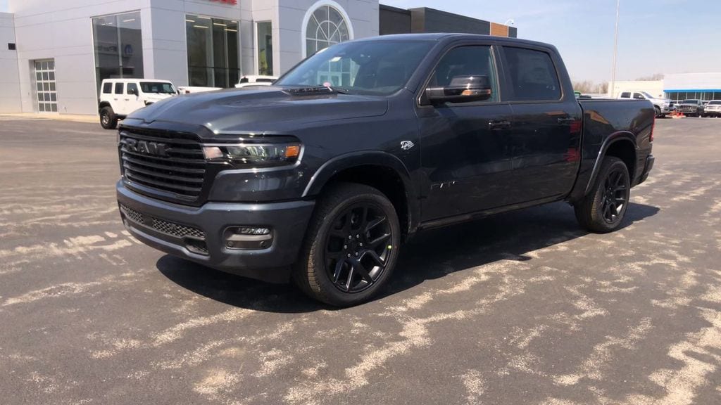 New 2026 Ram 1500 LARAMIE CREW CAB 4X4 5'7 BOX Pickup