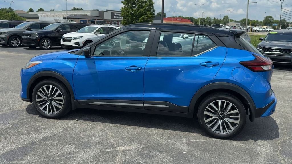 Used 2023 Nissan Kicks SR SUV