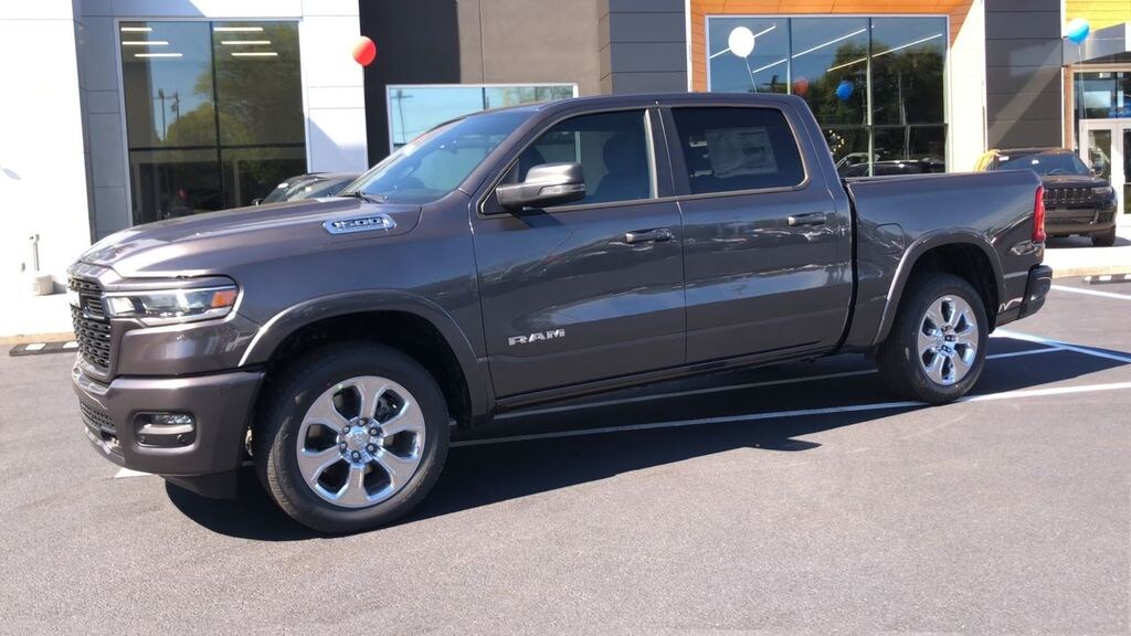 New 2026 Ram 1500 BIG HORN CREW CAB 4X4 5'7 BOX Pickup