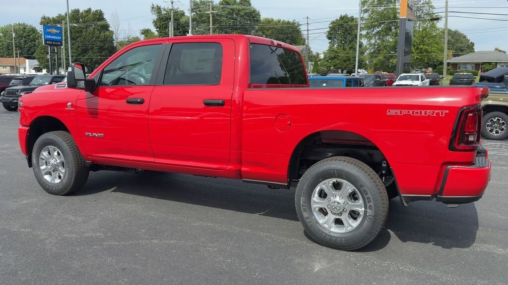 New 2026 Ram 2500 BIG HORN CREW CAB 4X4 6'4 BOX Pickup