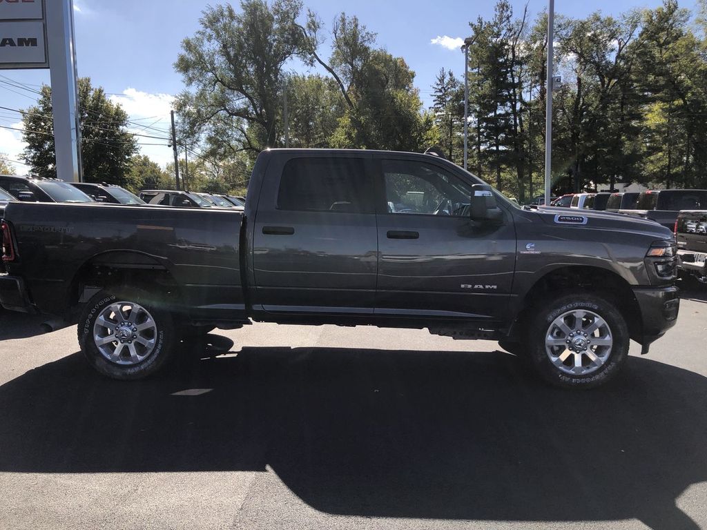 2026 RAM 2500 Big Horn - Photo 6
