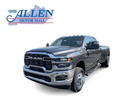 2026 Ram 3500 TRADESMAN CREW CAB 4X4 8' BOX Pickup