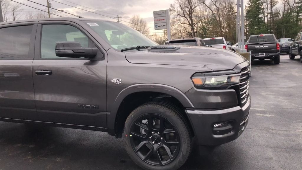 New 2026 Ram 1500 LARAMIE CREW CAB 4X4 5'7 BOX Pickup