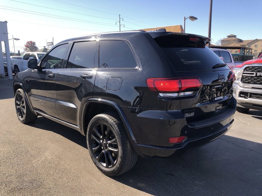 Used 2021 Jeep Grand Cherokee Lare SUV